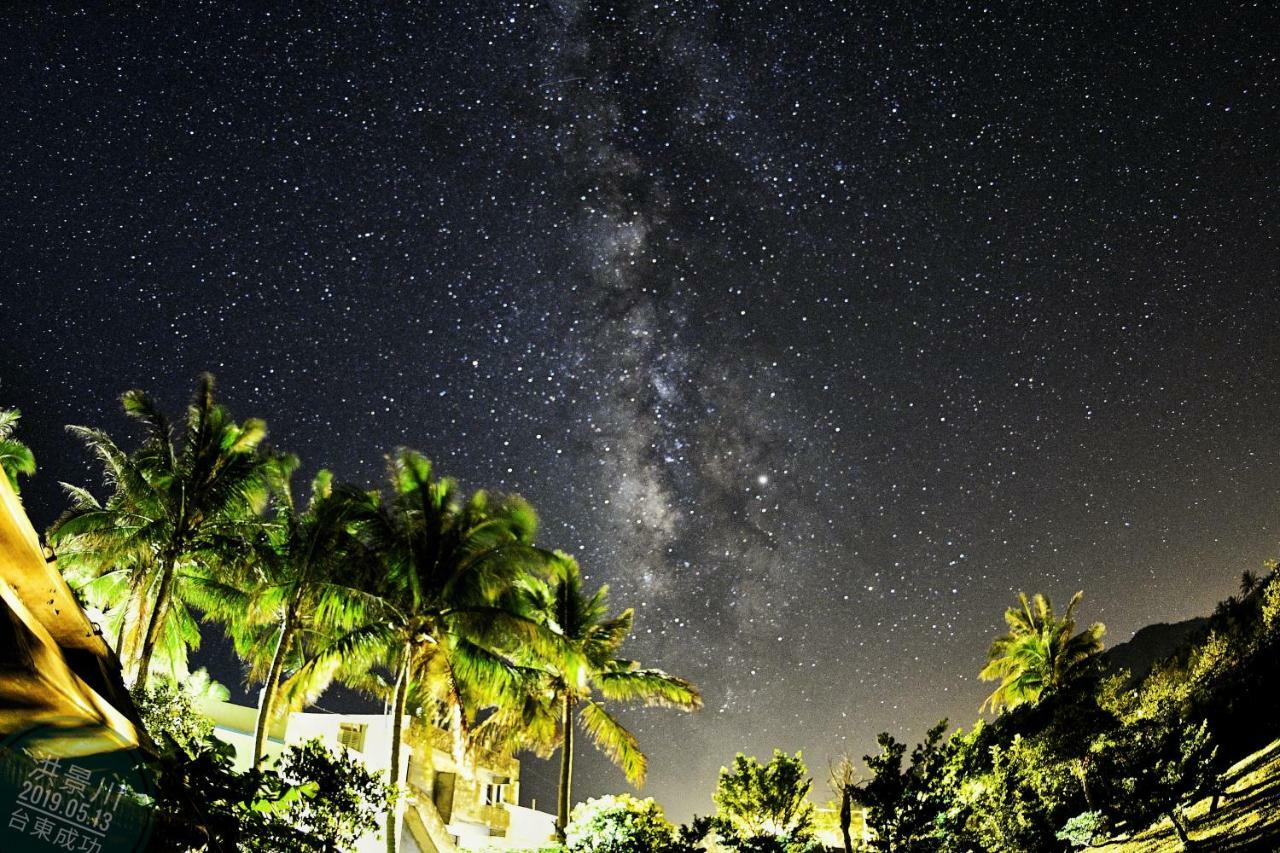 海景擁月星宿民宿 Chenggong Exteriör bild